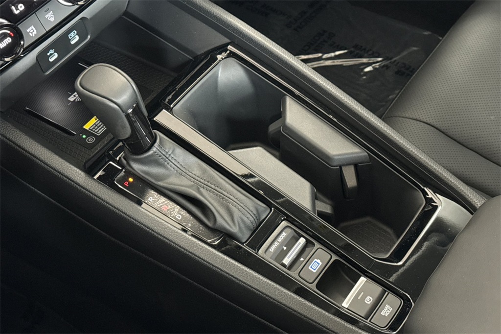 2025 Honda Accord Hybrid EX-L photo 16