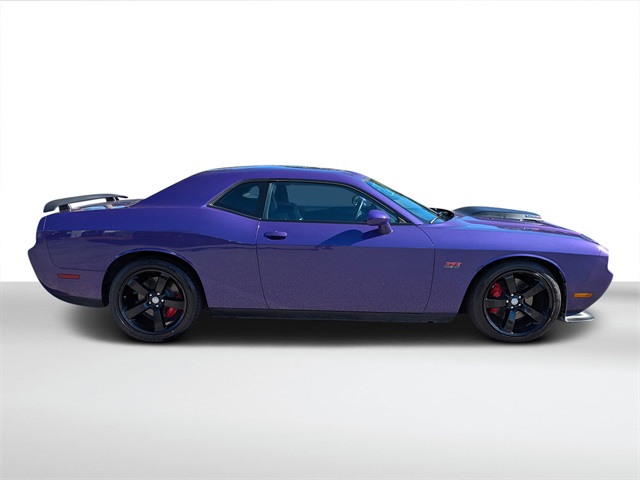 2013 Dodge Challenger SRT8 photo 2