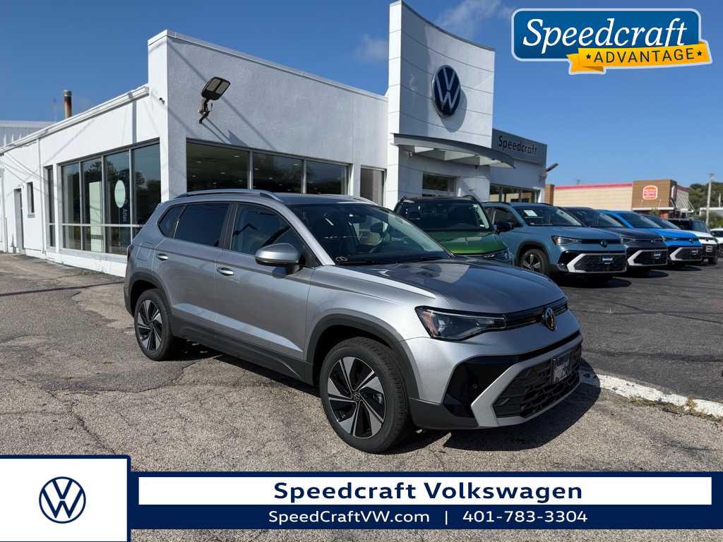 2025 Volkswagen Taos SE's photo