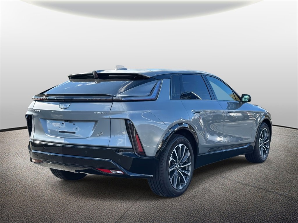 2026 Cadillac Lyriq Sport photo 2