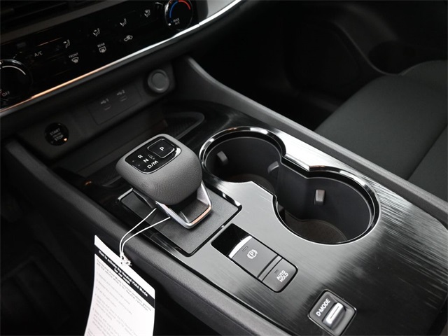 2026 Nissan Rogue S photo 32