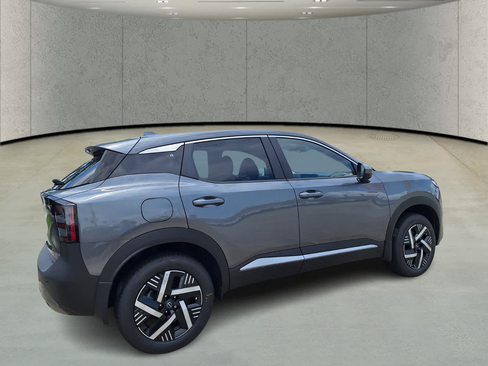 2025 Nissan Kicks SV photo 3