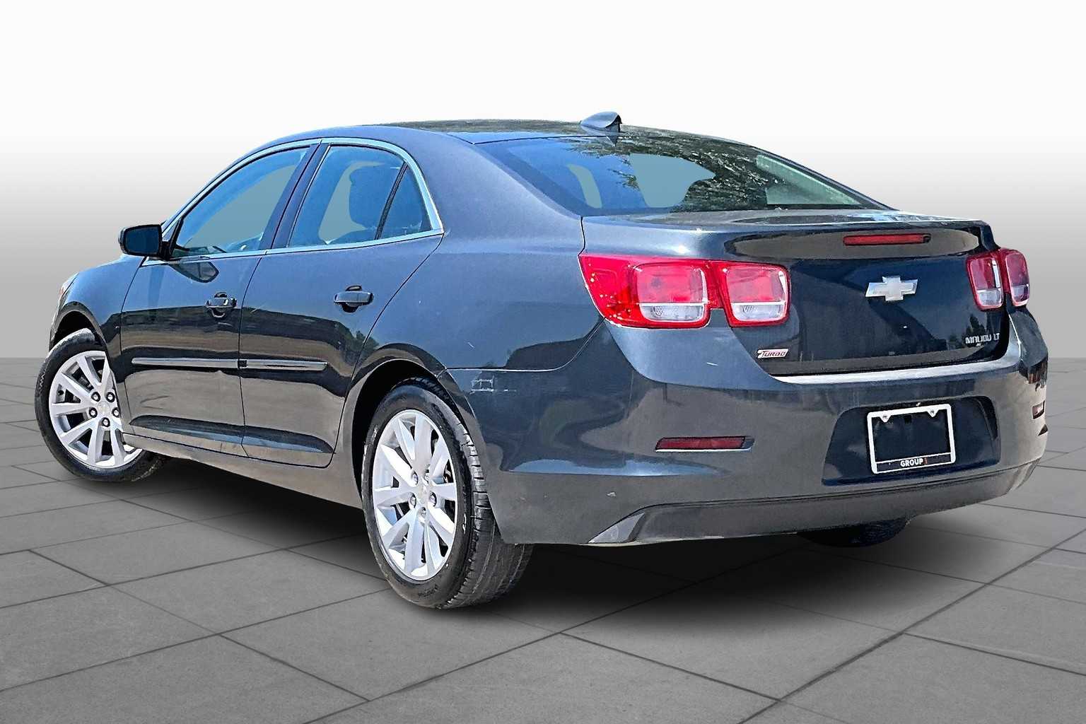 2015 Chevrolet Malibu 2LT photo 12