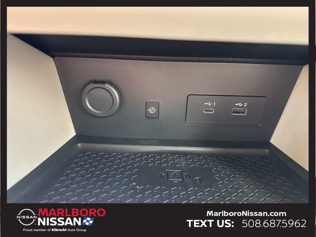 2025 Nissan Pathfinder SL photo 24