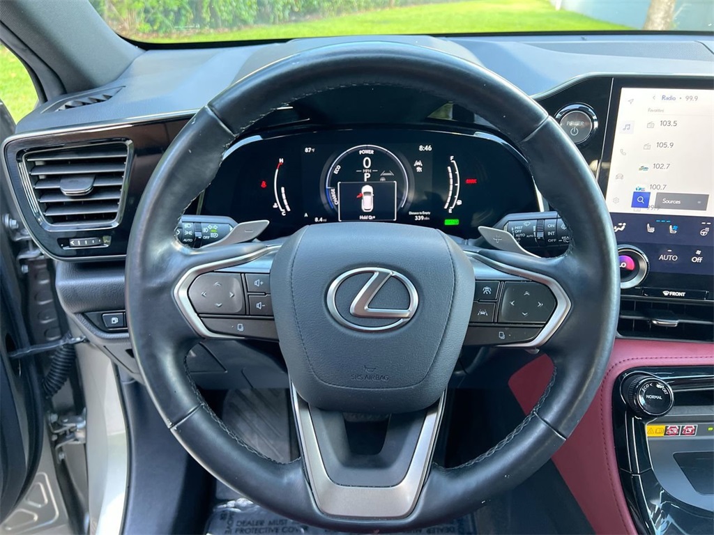 2022 Lexus NX 350h Premium photo 13