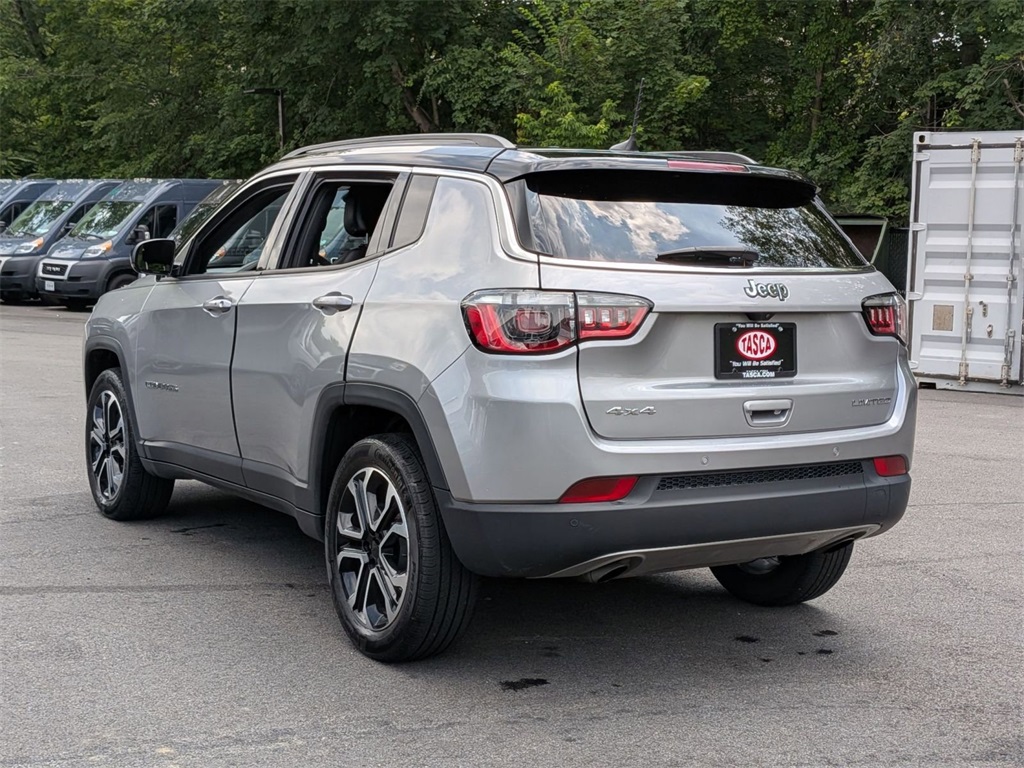 2023 Jeep Compass Limited photo 6