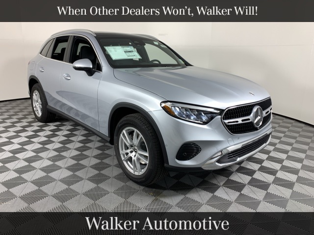 2025 Mercedes-Benz GLC Base's photo