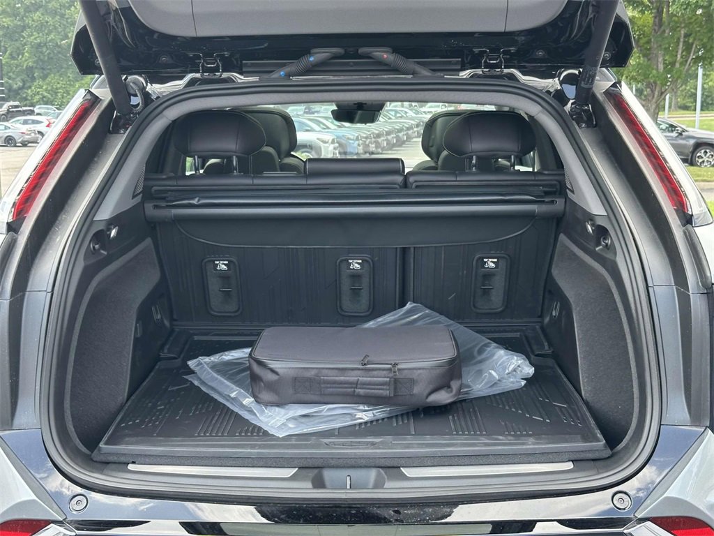2025 Cadillac Optiq Sport photo 12