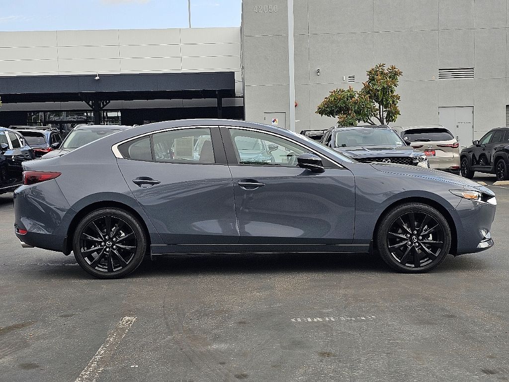 2025 Mazda Mazda3 2.5 s Carbon photo 7