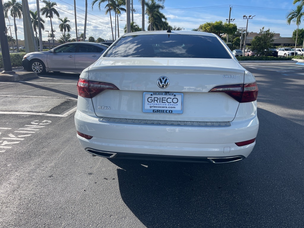 2020 Volkswagen Jetta R-Line photo 3