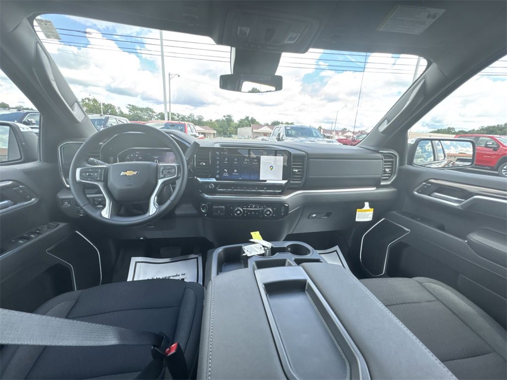 2026 Chevrolet Silverado 1500 LT photo 10