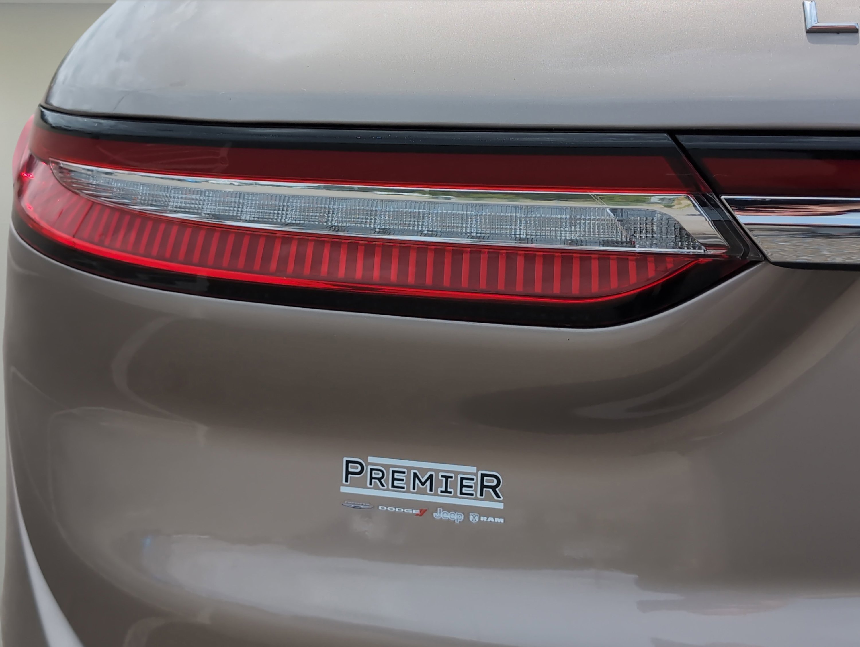 2020 Lincoln Corsair Standard photo 10