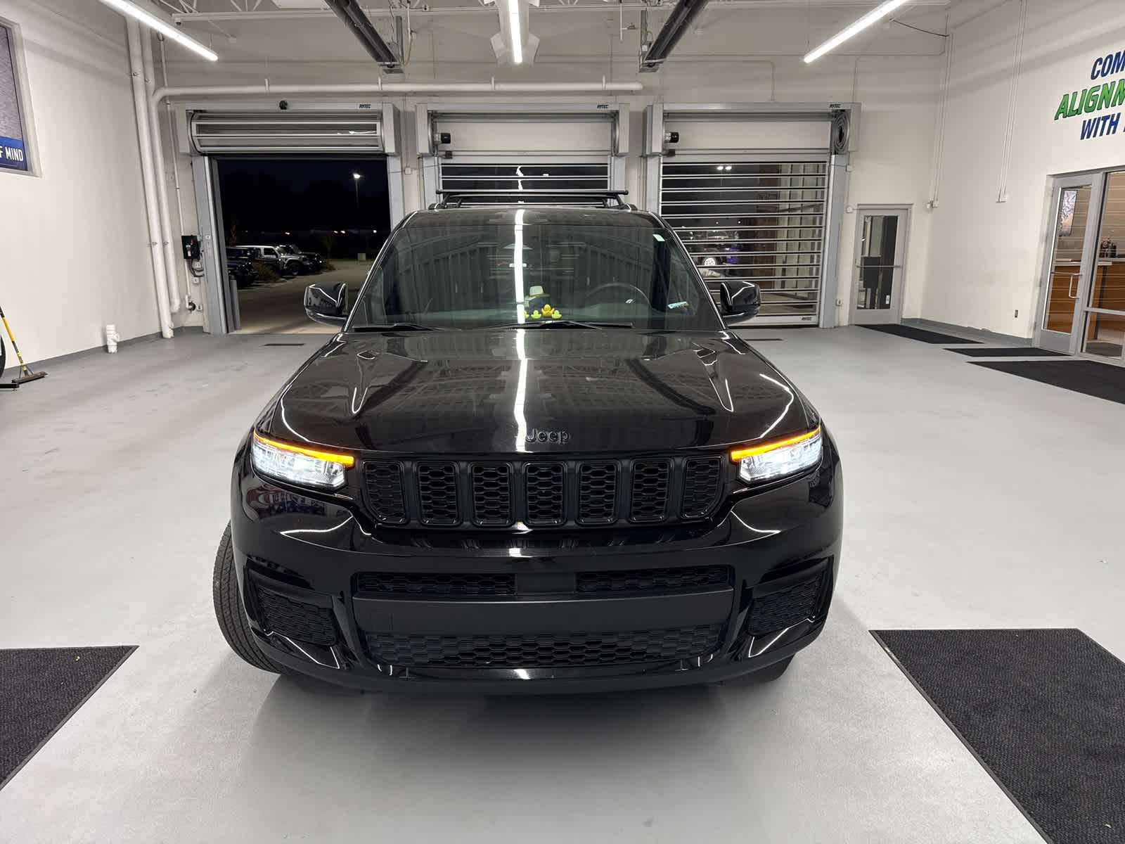 Used 2023 Jeep Grand Cherokee L Altitude with VIN 1C4RJKAG9P8812937 for sale in Kansas City