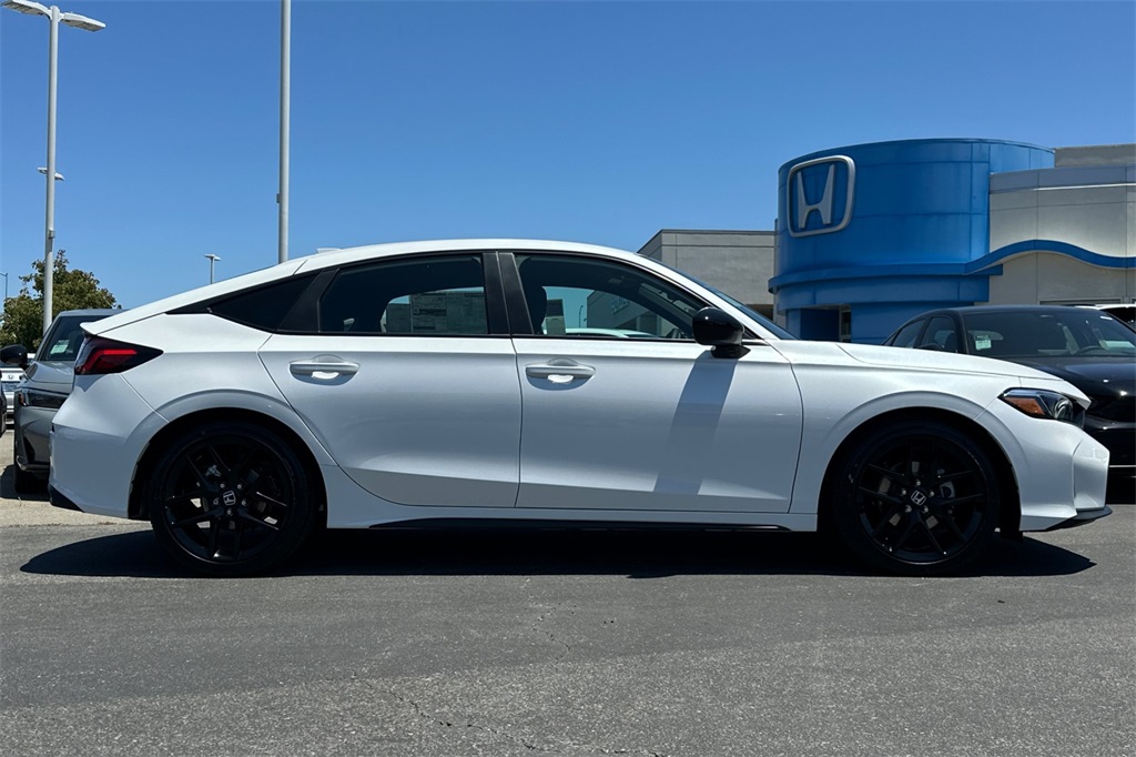 2025 Honda Civic Hatchback Sport photo 3