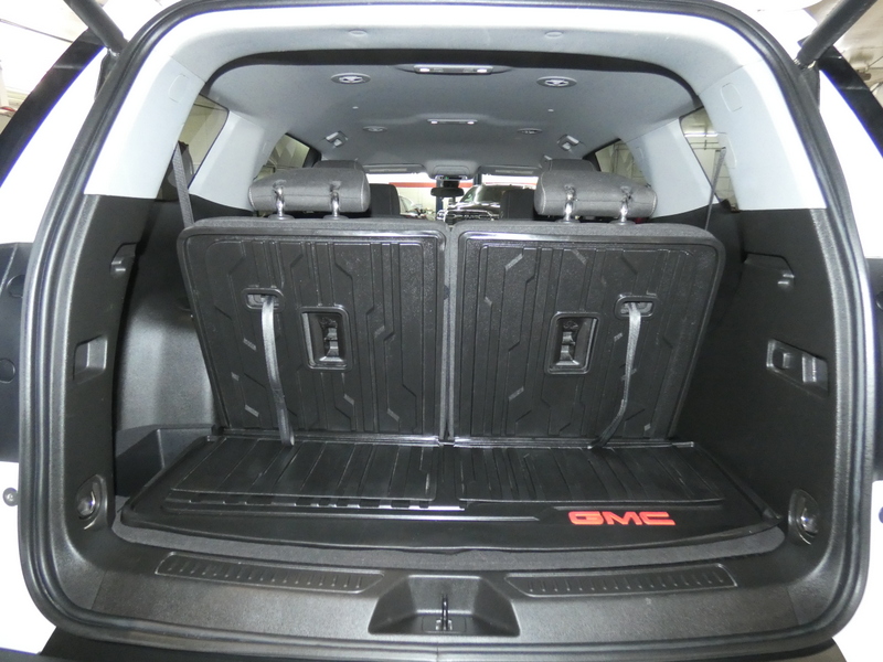 2023 Gmc Acadia SLE photo 3