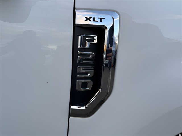 2021 Ford F-250 photo 3