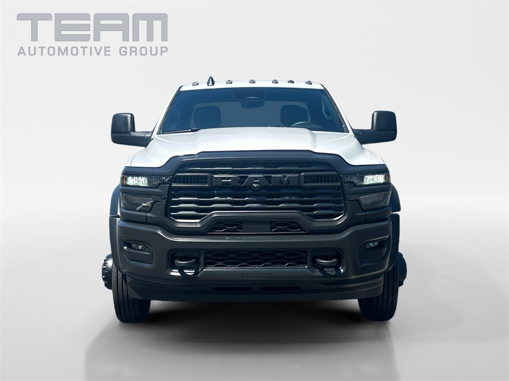 2025 Ram 5500 Tradesman photo 2