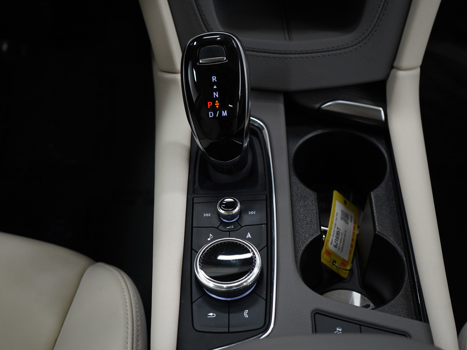 2023 Cadillac XT6 Premium Luxury photo 17