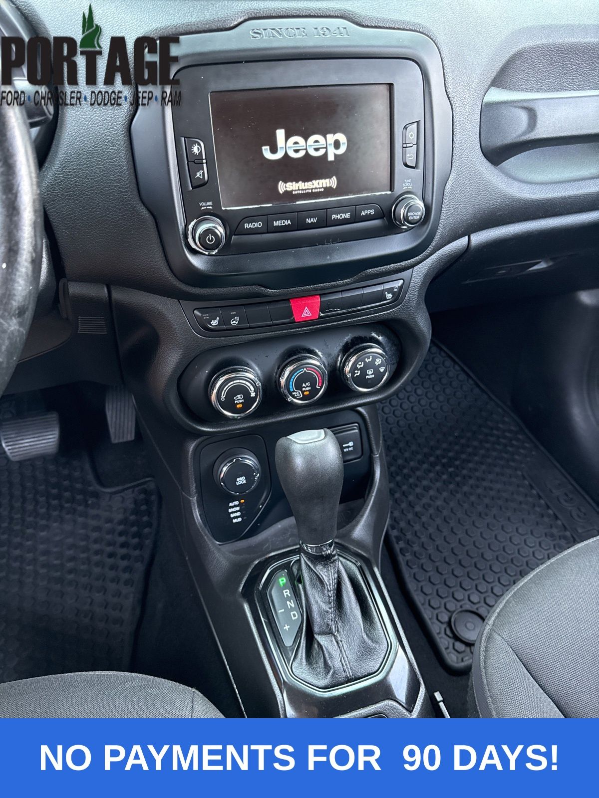 2017 Jeep Renegade Latitude North Edition photo 13