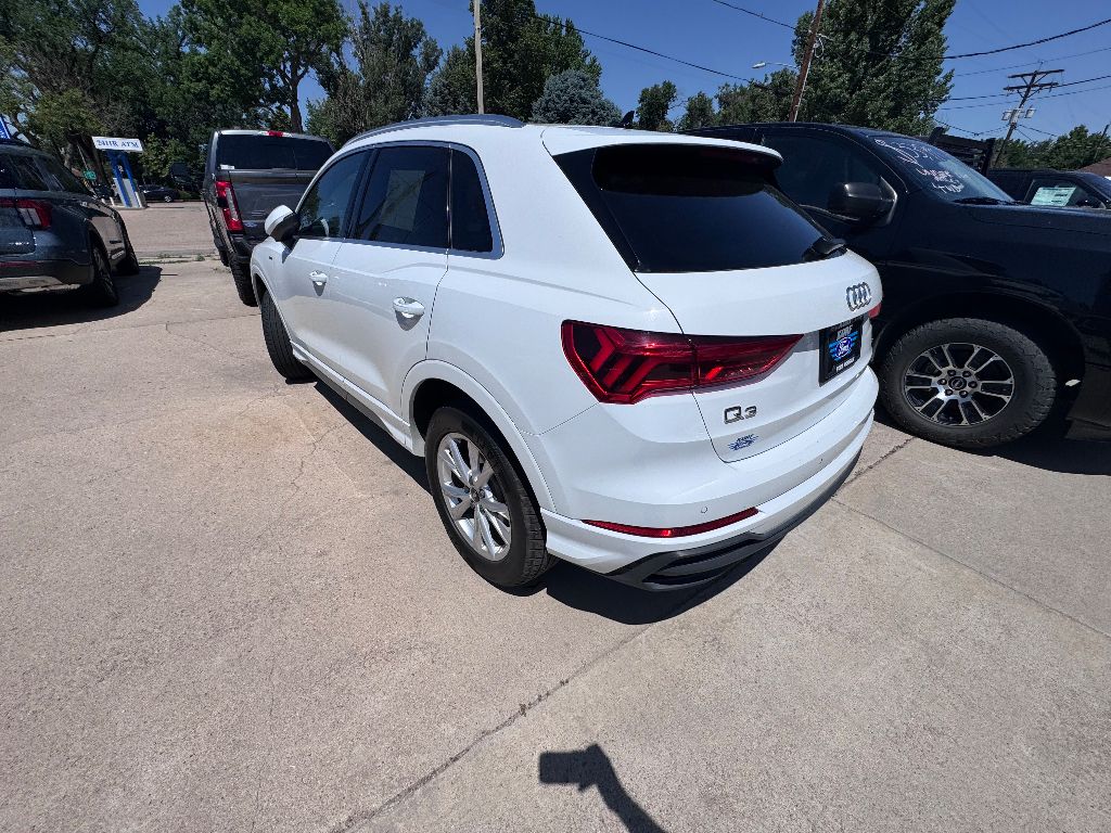 2024 Audi Q3 S line Premium photo 10
