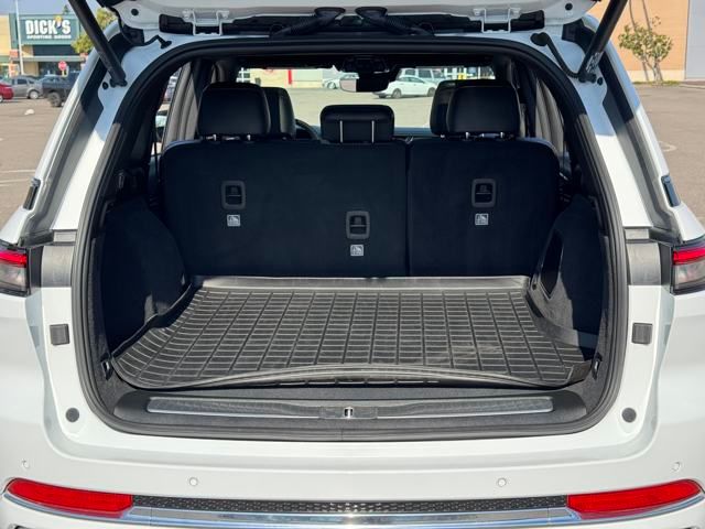 2023 Jeep Grand Cherokee Overland photo 20