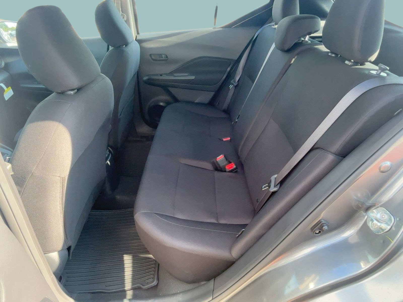 2025 Nissan Kicks Play S photo 15