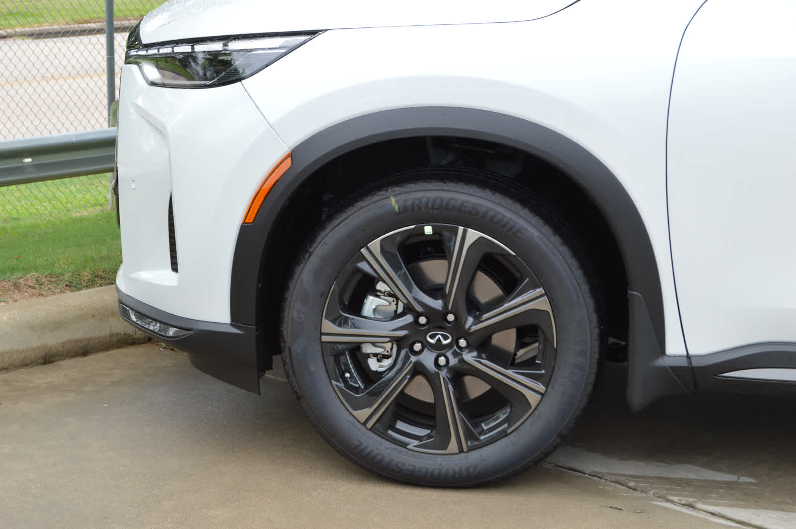 2026 Infiniti QX60 Autograph AWD photo 5