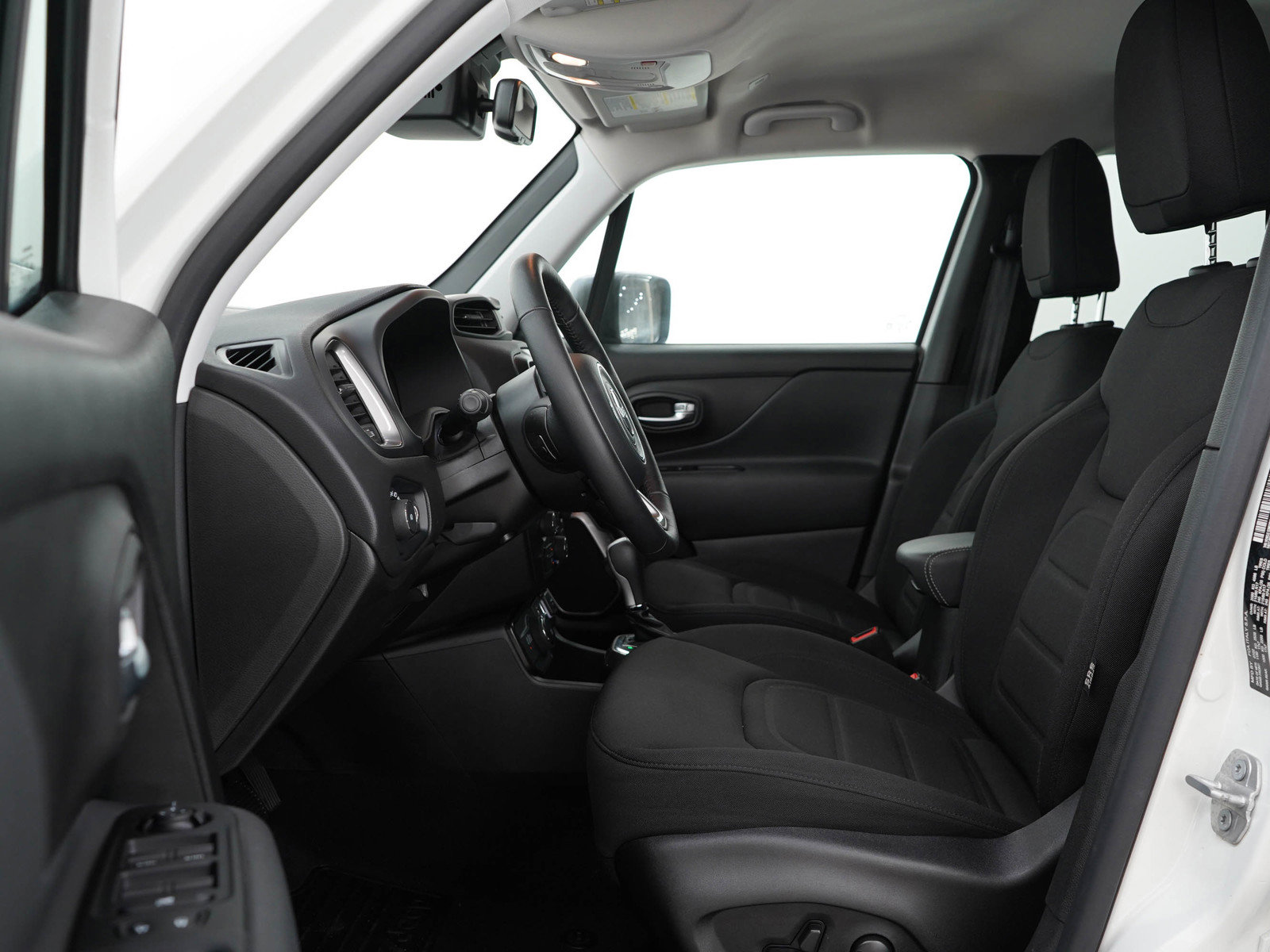 2022 Jeep Renegade Latitude photo 18