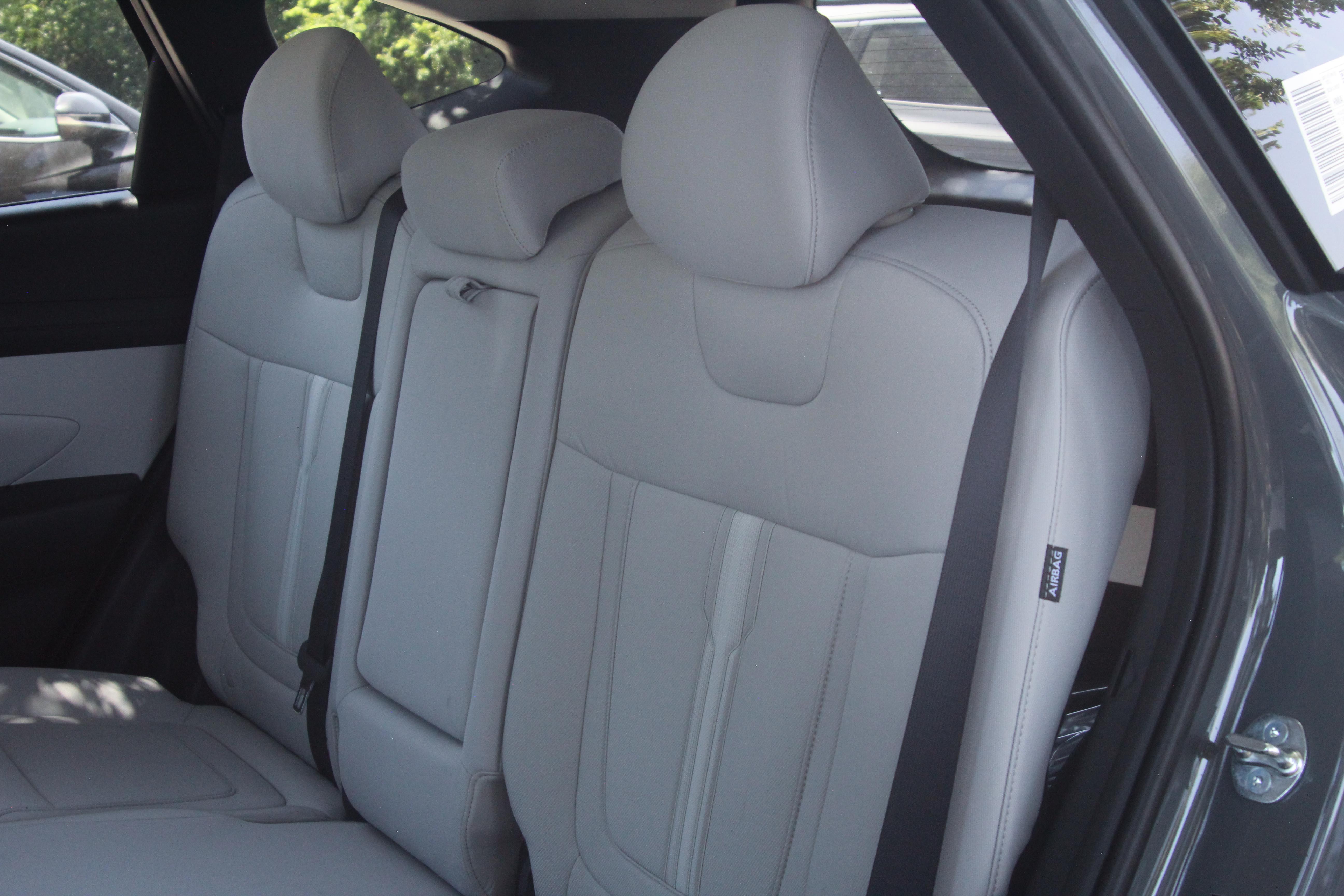 2025 Hyundai Tucson SEL photo 12