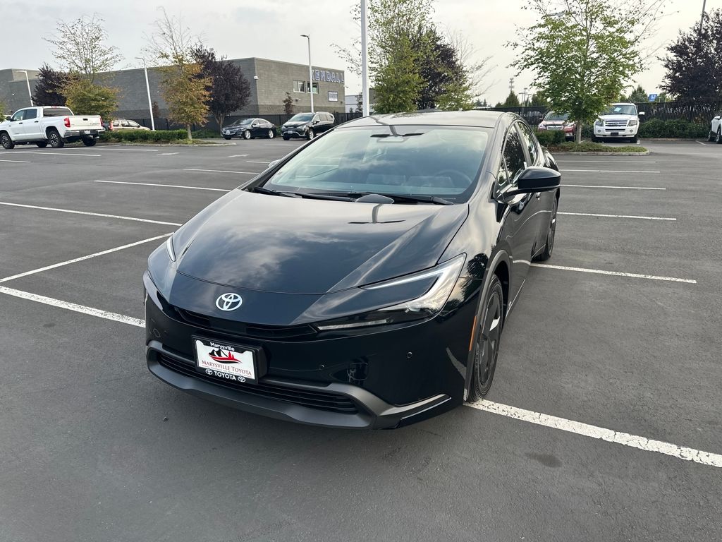 2026 Toyota Prius LE photo 7