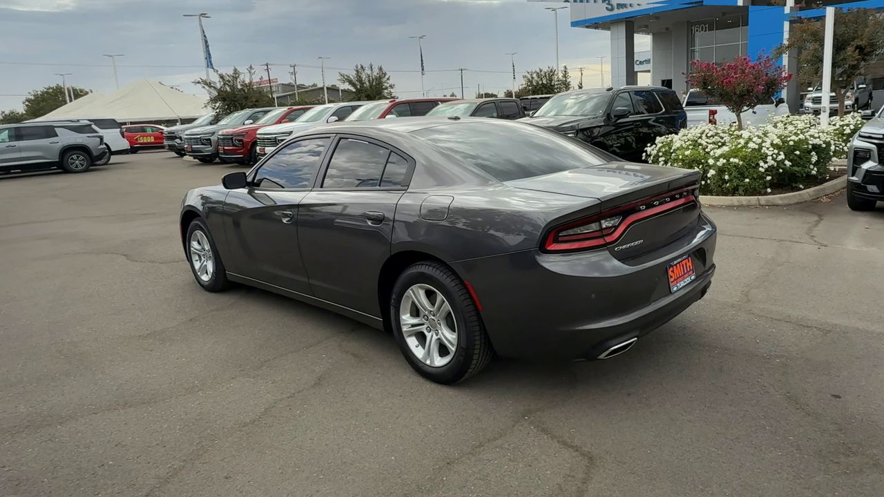 2022 Dodge Charger SXT photo 25