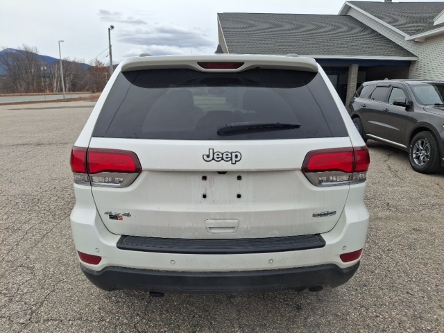 2020 Jeep Grand Cherokee Laredo photo 3