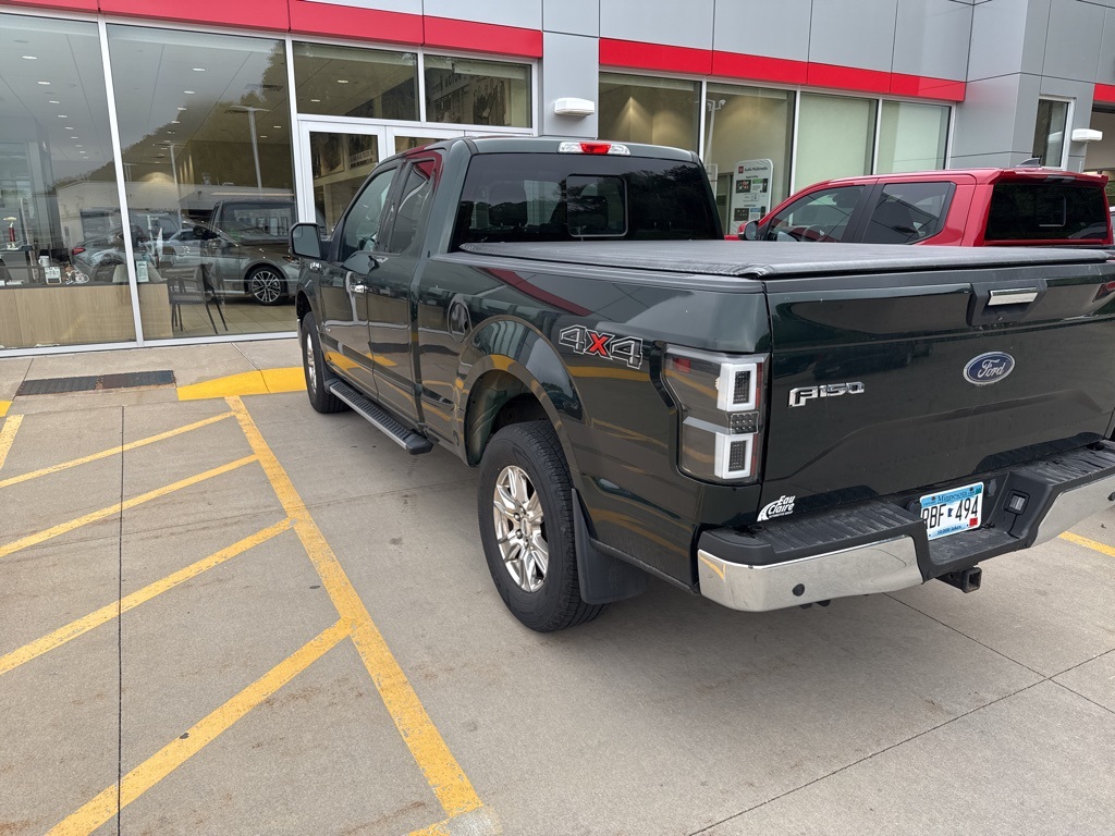 2015 Ford F-150 XLT photo 6