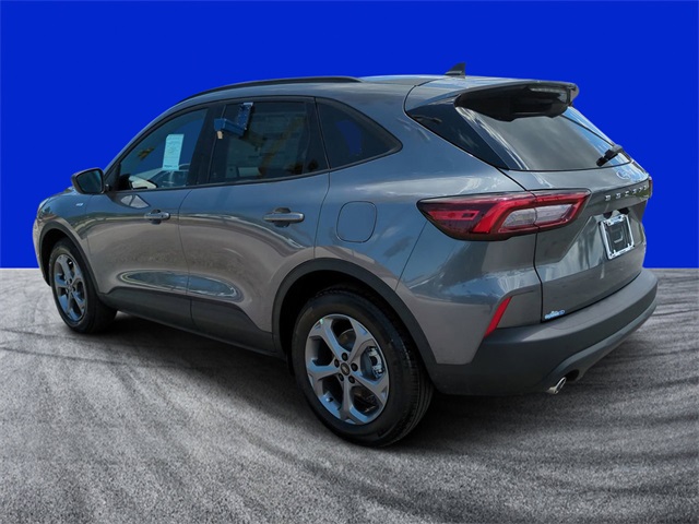 2025 Ford Escape ST-Line photo 4