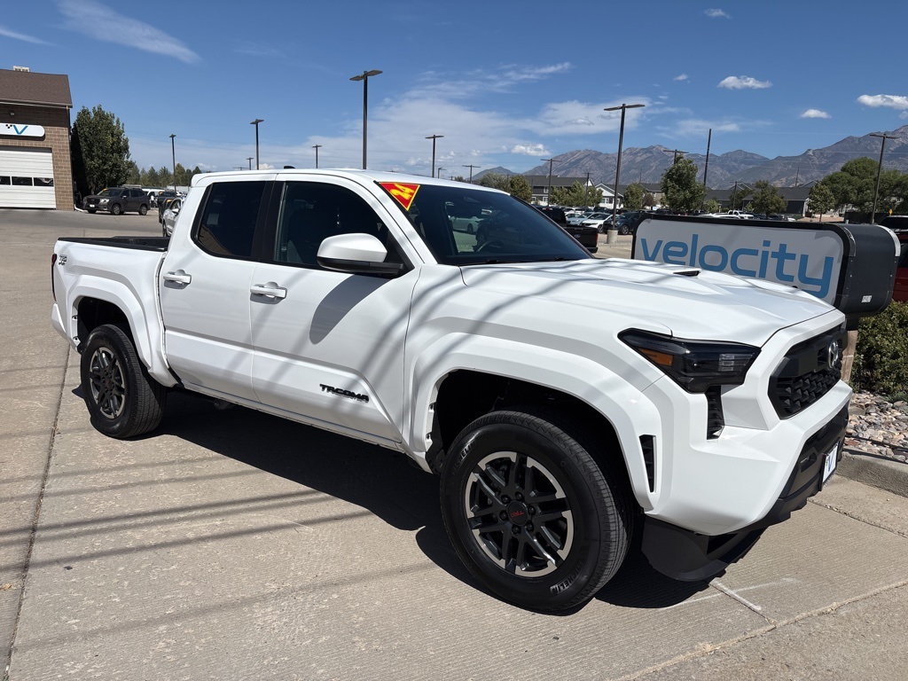 2024 Toyota Tacoma TRD Sport's photo
