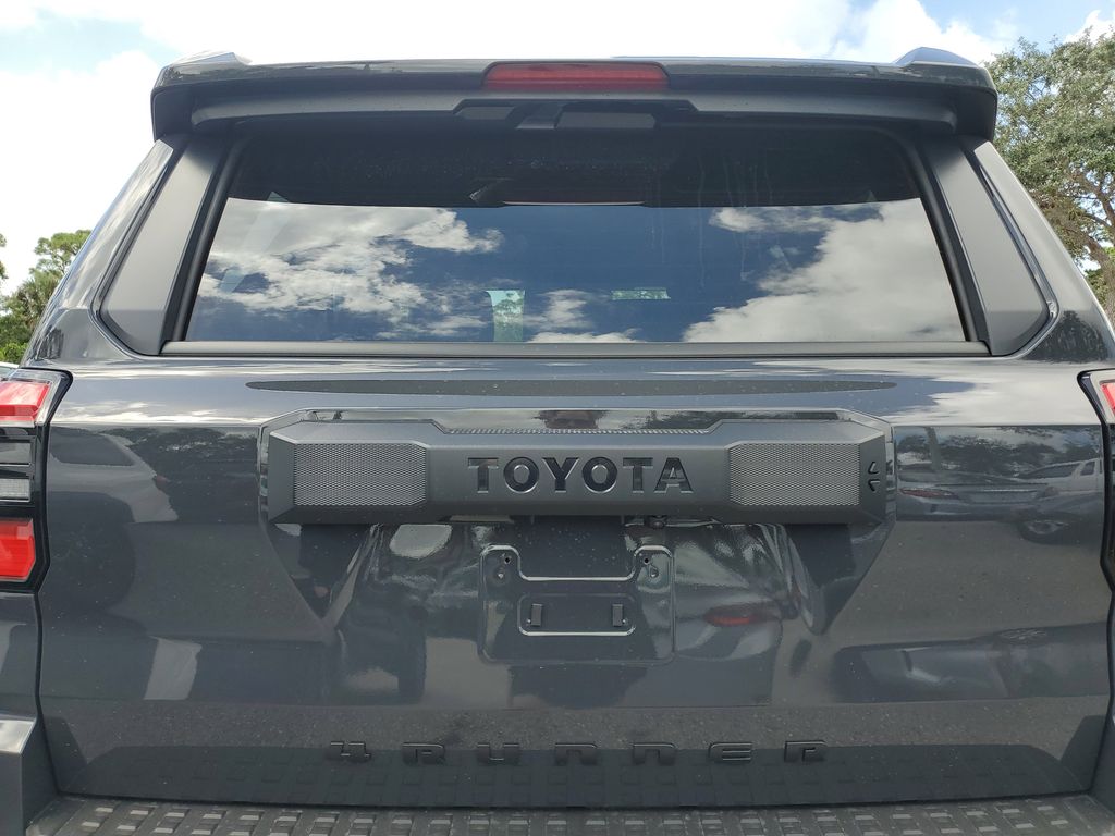 2025 Toyota 4Runner SR5 photo 13