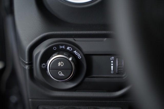 2025 Jeep Gladiator Sport photo 15