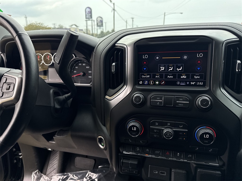 2021 Chevrolet Silverado 1500 RST photo 20