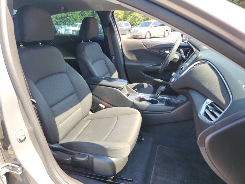 2018 Chevrolet Malibu 1LT photo 17