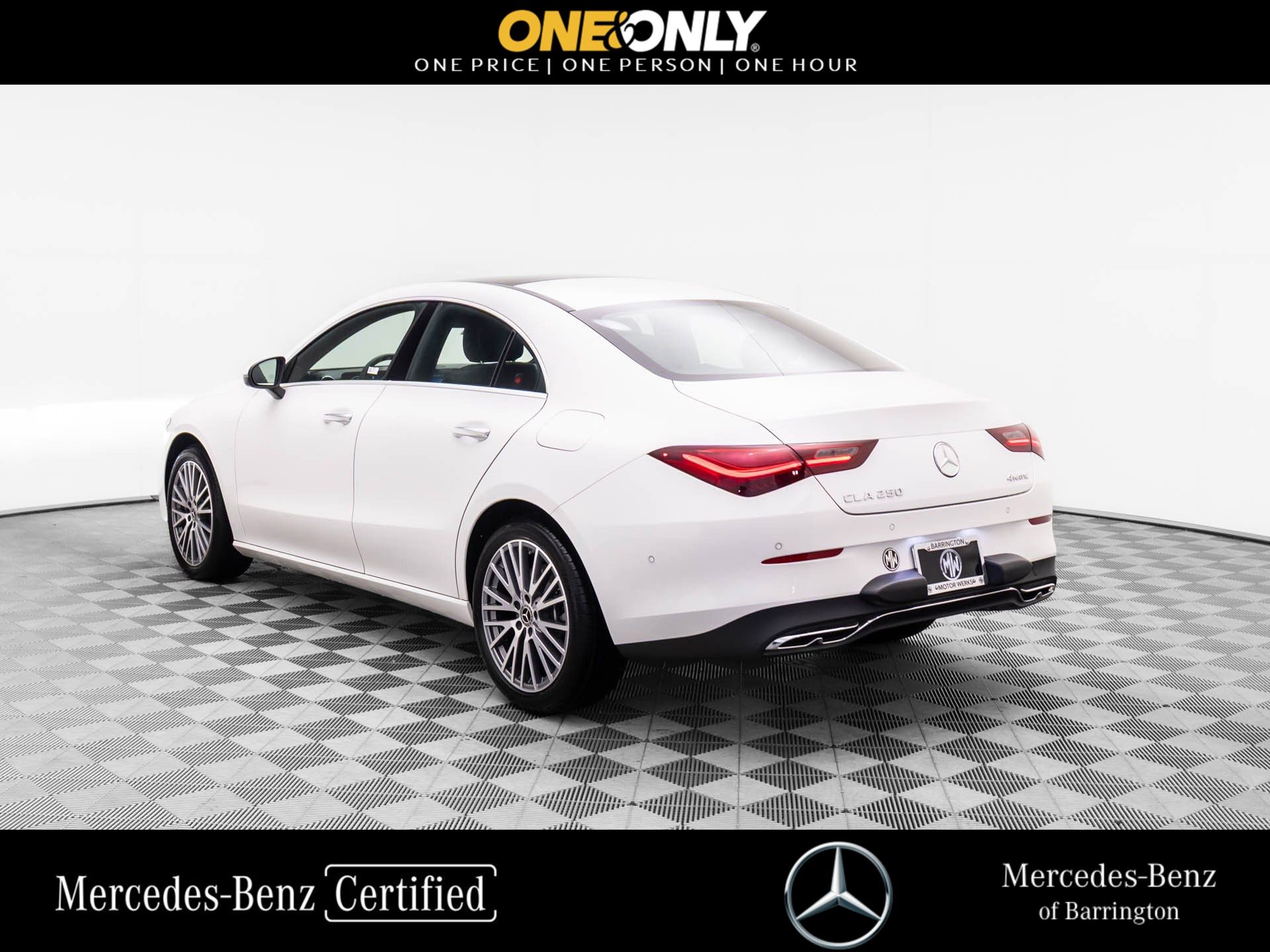 2025 Mercedes Benz CLA 250 4MATIC photo 3