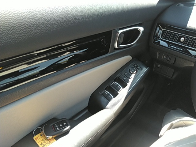 2026 Honda Civic Hybrid Sport Touring photo 8