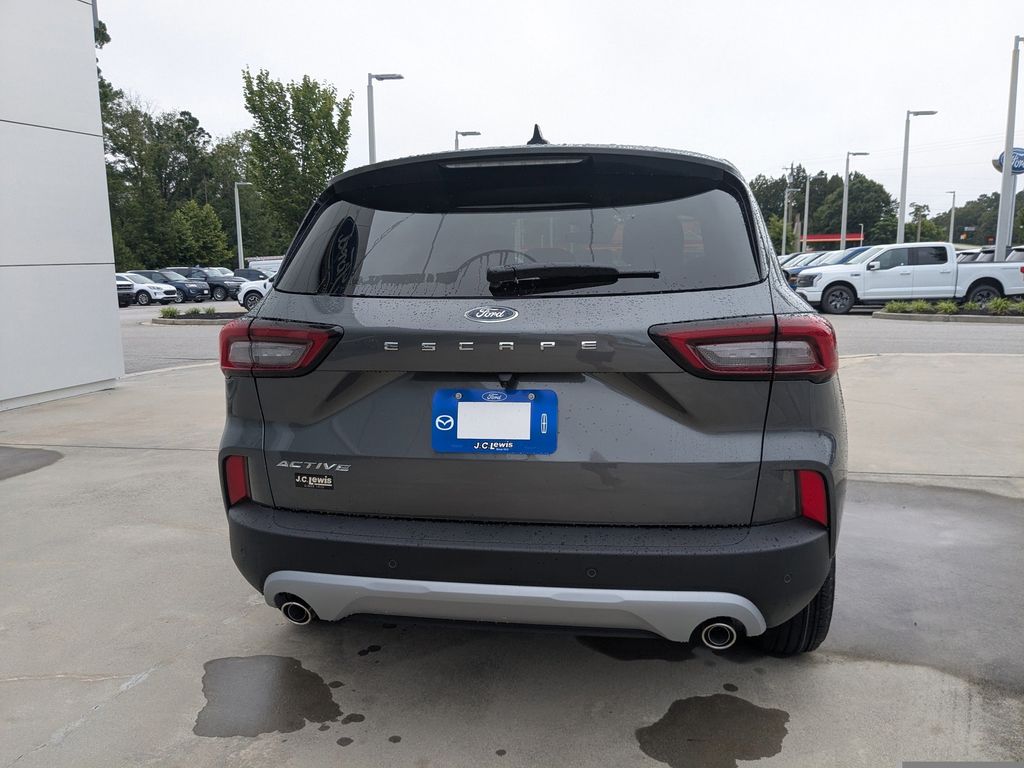 2025 Ford Escape Active photo 2