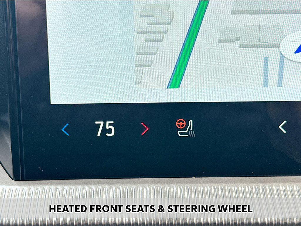 2026 Ford Explorer photo 3