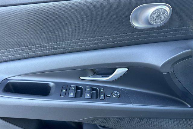 2025 Hyundai Elantra Blue SEL Sport photo 11