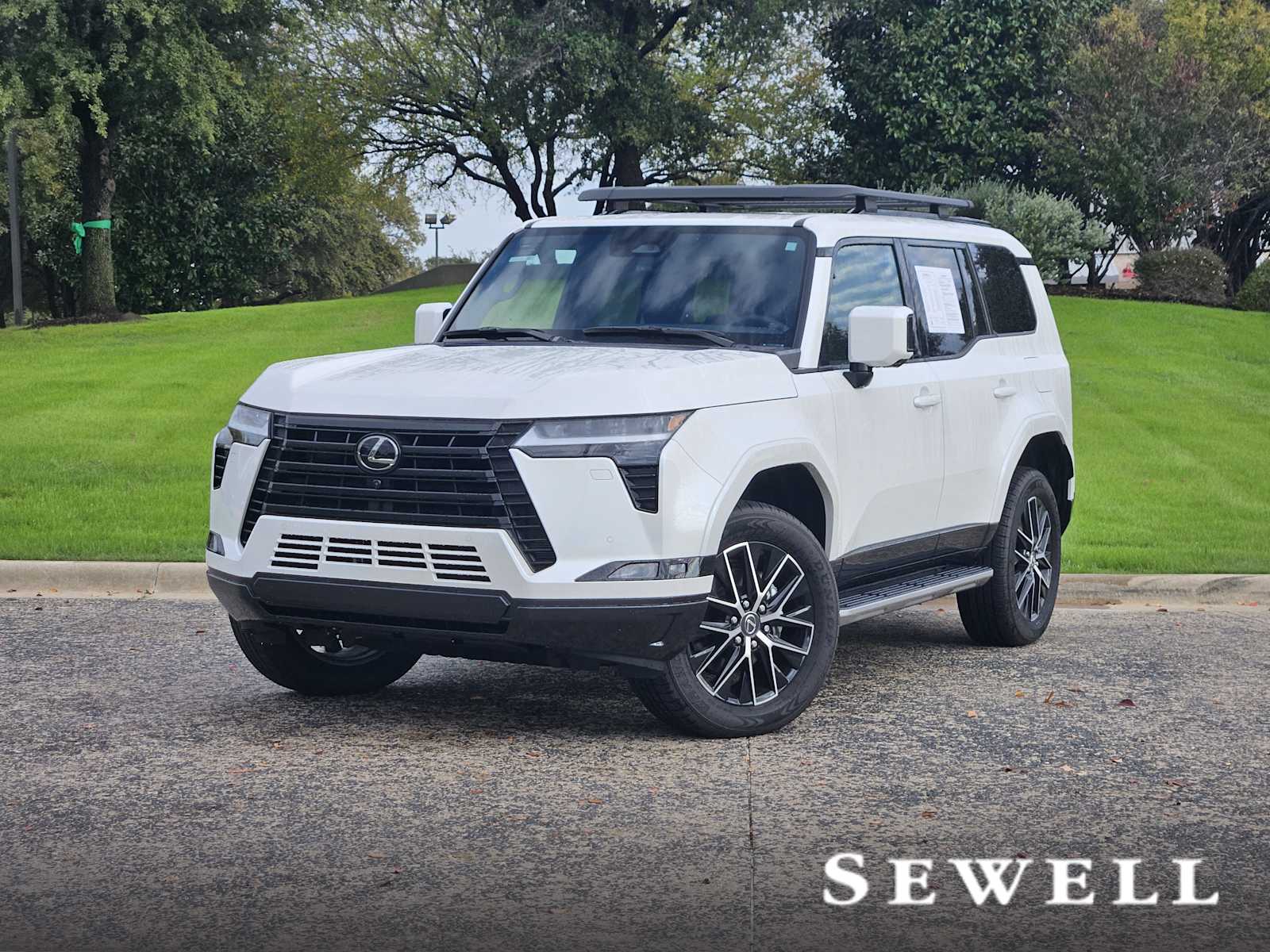 2025 Lexus GX Premium's photo