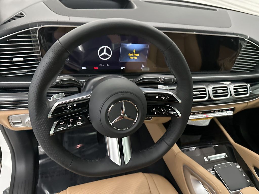 2026 Mercedes Benz GLS 580 4MATIC photo 7