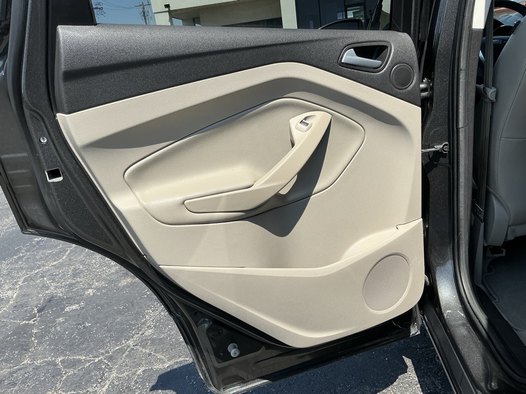 2015 Ford Escape Titanium photo 42