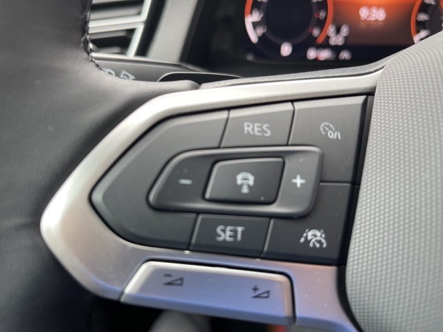 2024 Volkswagen Atlas Peak Edition SEL photo 29