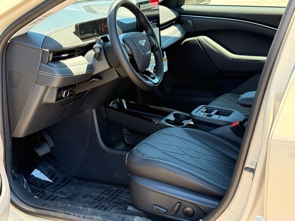 2025 Ford Mustang Mach-E Select