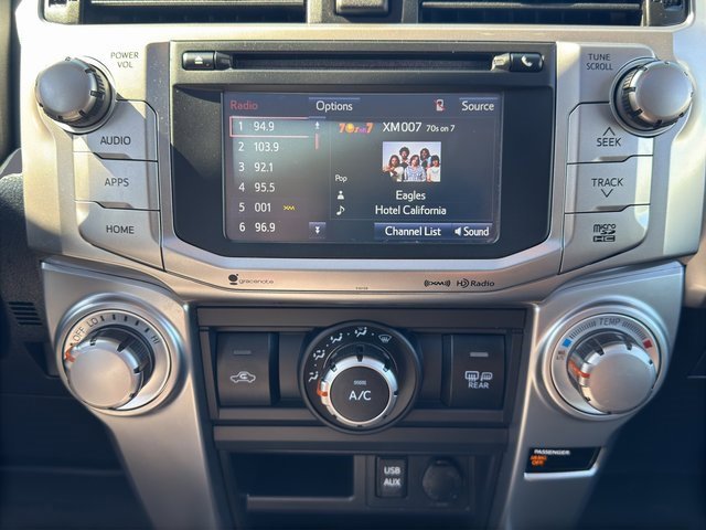 2016 Toyota 4Runner Limited photo 18